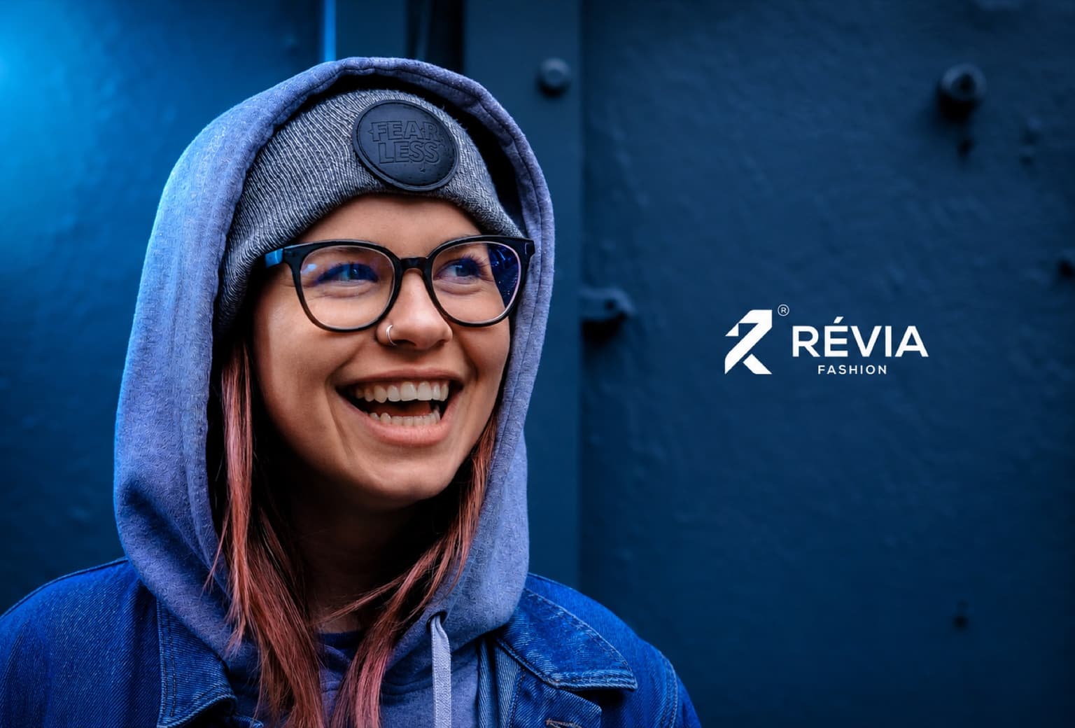 RÉVIA Fashion Brand Identity cover